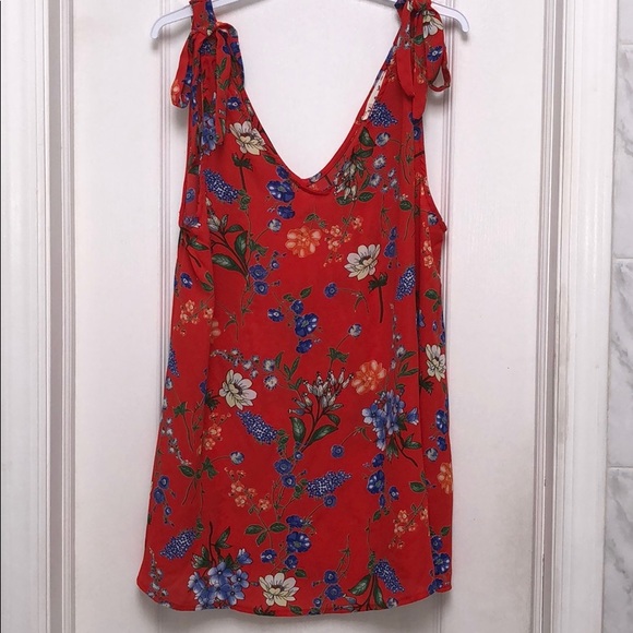 GIRLY & FLIRTY RED FLORAL TOP - Picture 3 of 5